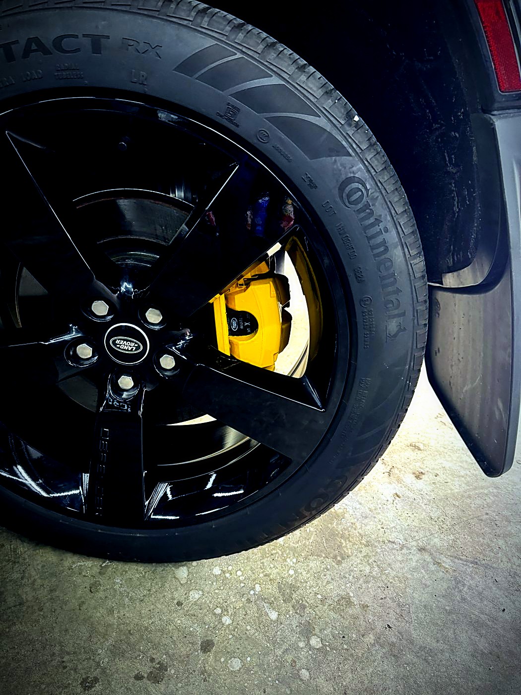 Gloss black wheel with yellow caliper